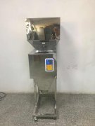 黑豆顆粒1-500克自動分裝機(jī)